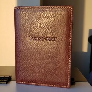 Dooney & Bourke Passport Folio NWT